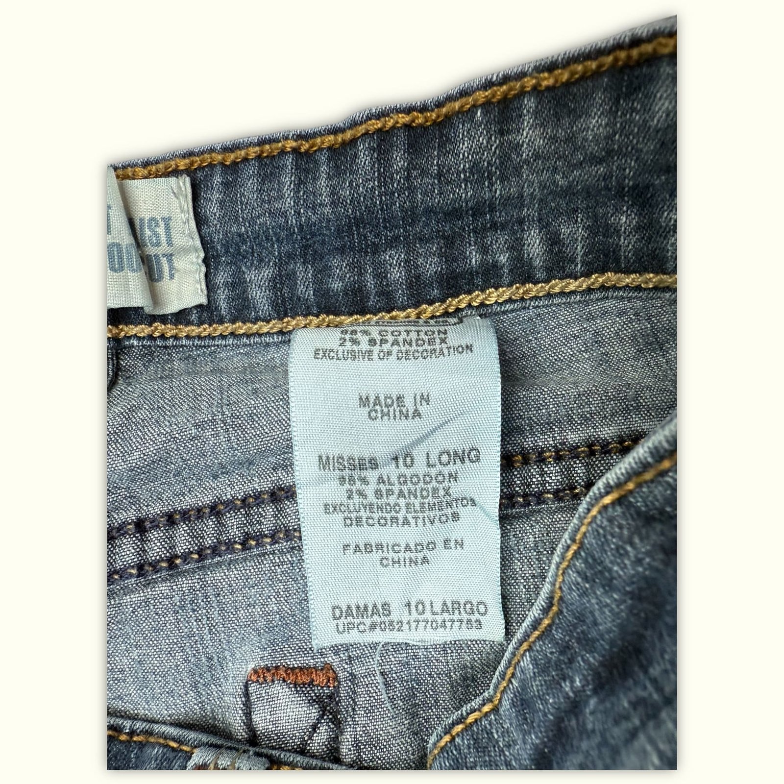 Signature By Levi Strauss & Co. shorts Regular Women Casual chic – W26