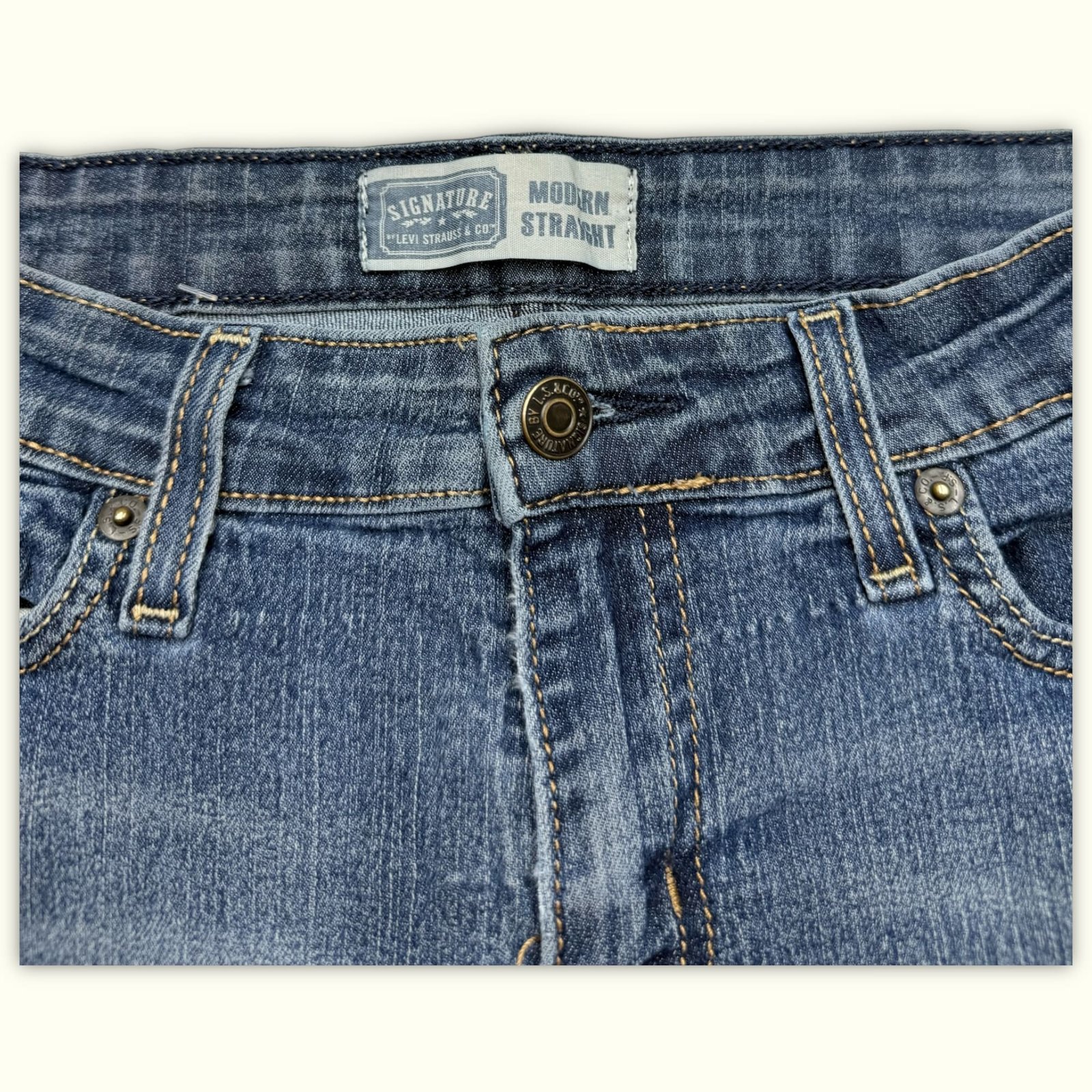 Signature By Levi Strauss & Co. Short Regular Femme Casual chic – W30