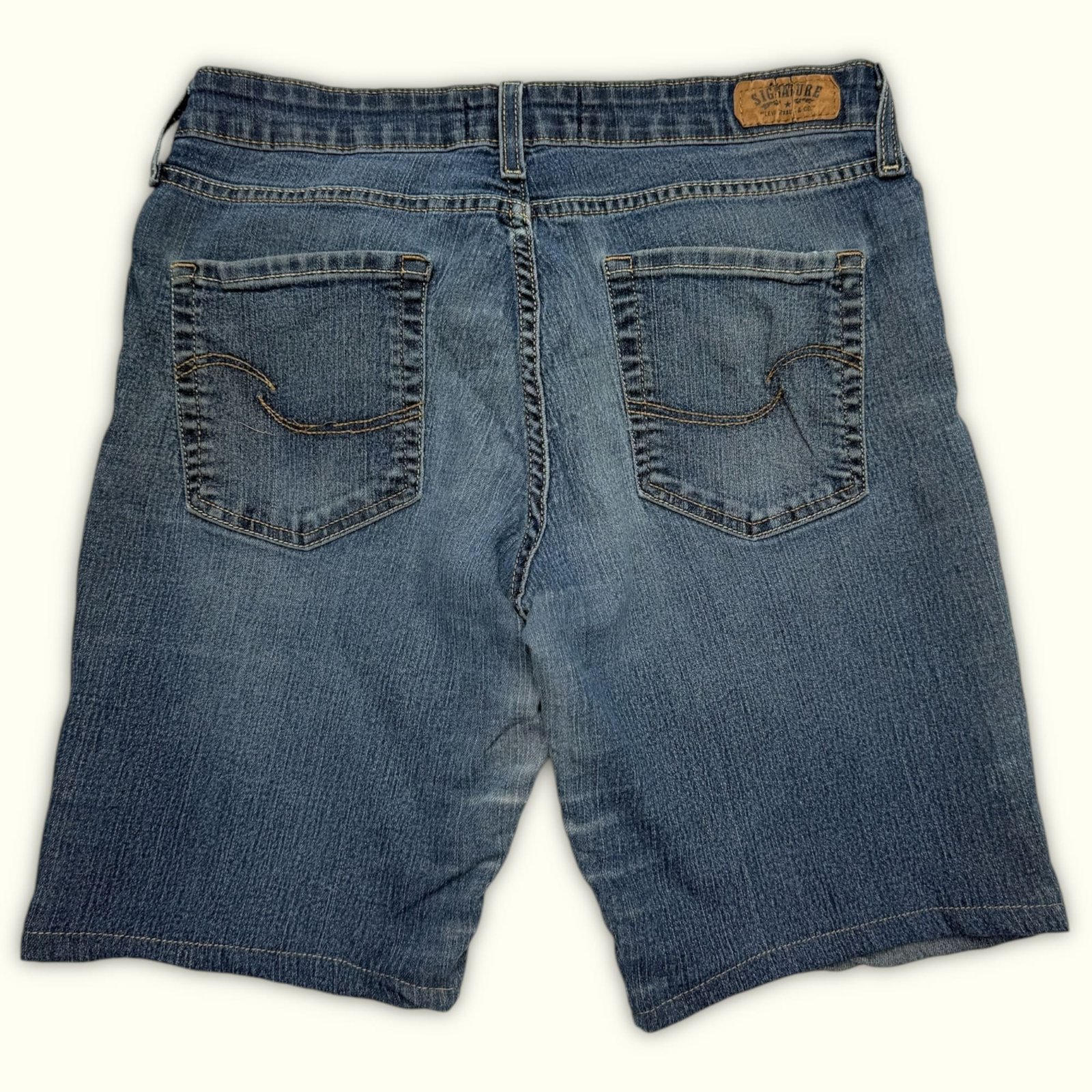 Signature By Levi Strauss & Co. Short Regular Femme Casual chic – W30