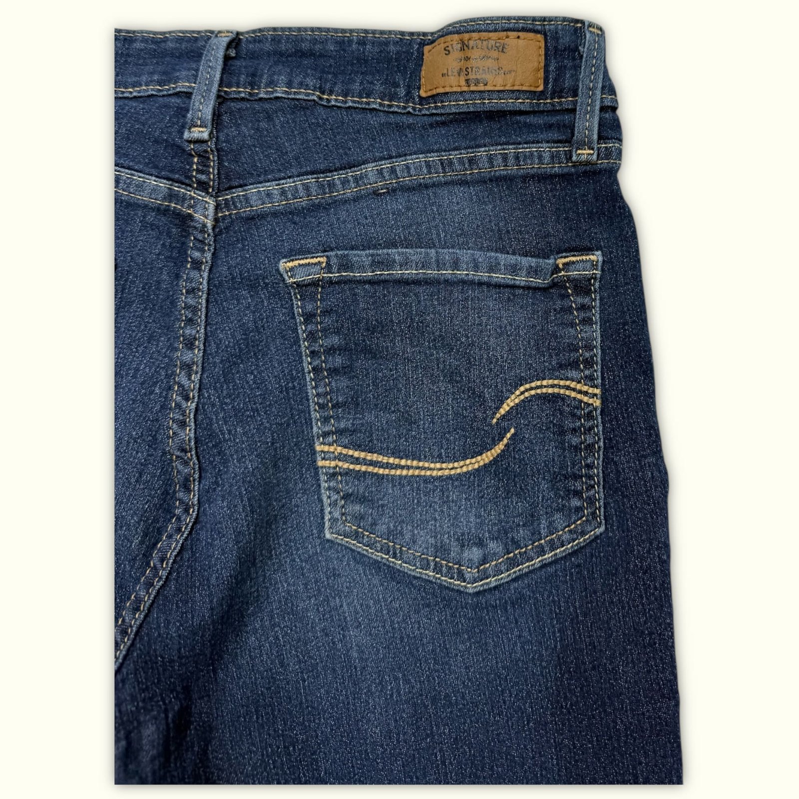 Signature By Levi Strauss & Co. Bermuda Skinny Femme Casual chic – W28