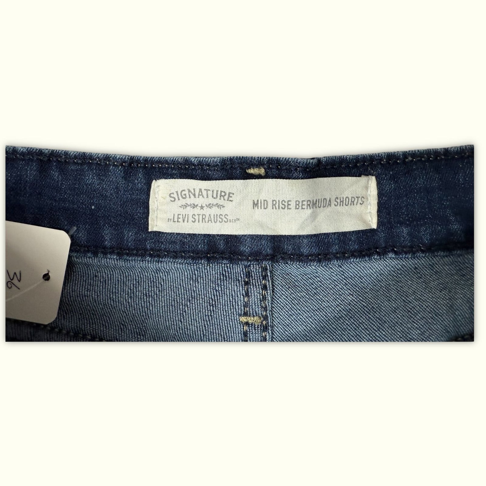 Signature By Levi Strauss & Co. Bermuda Regular Femme Classique – W27