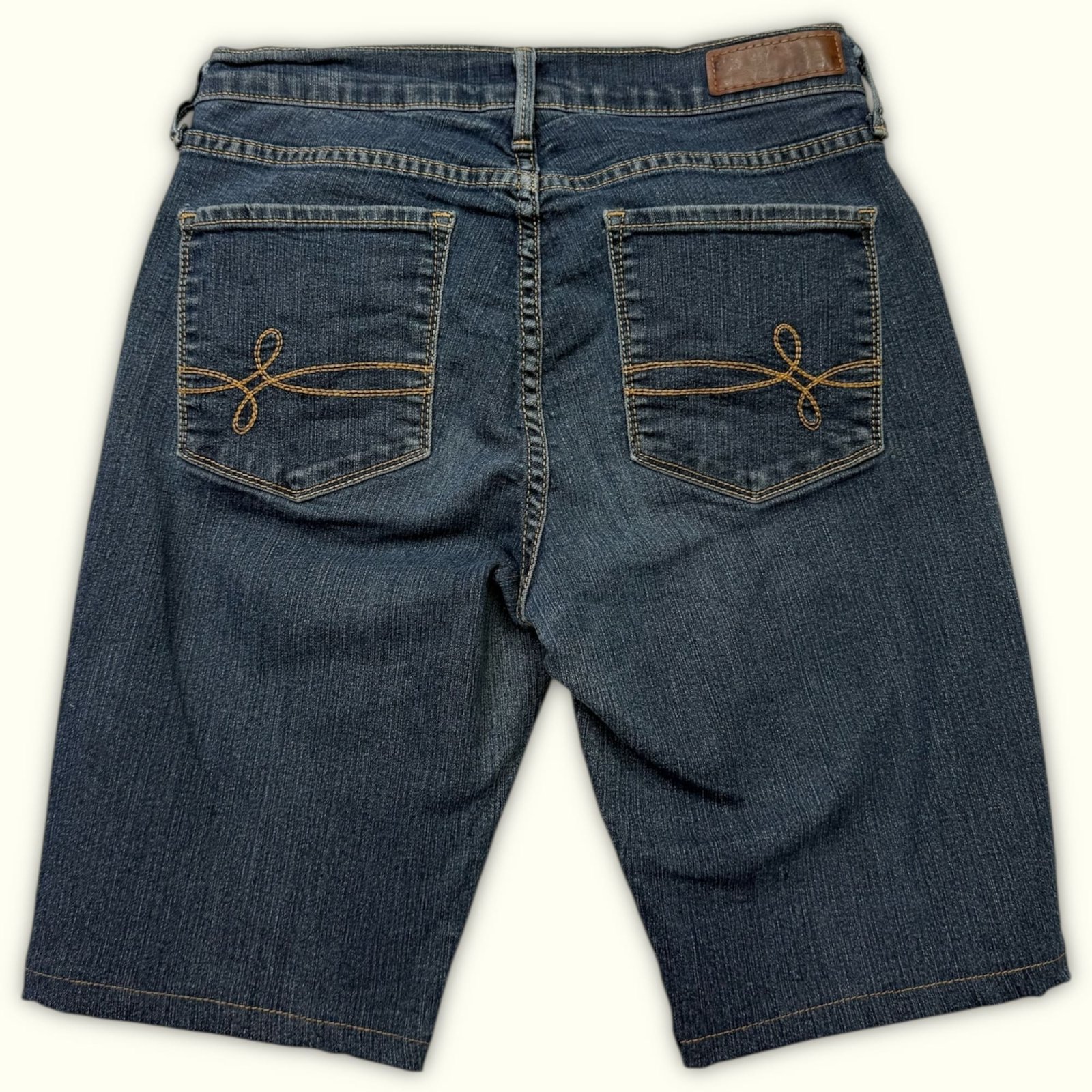Denizen Bermuda Slim Femme Casual chic – W26