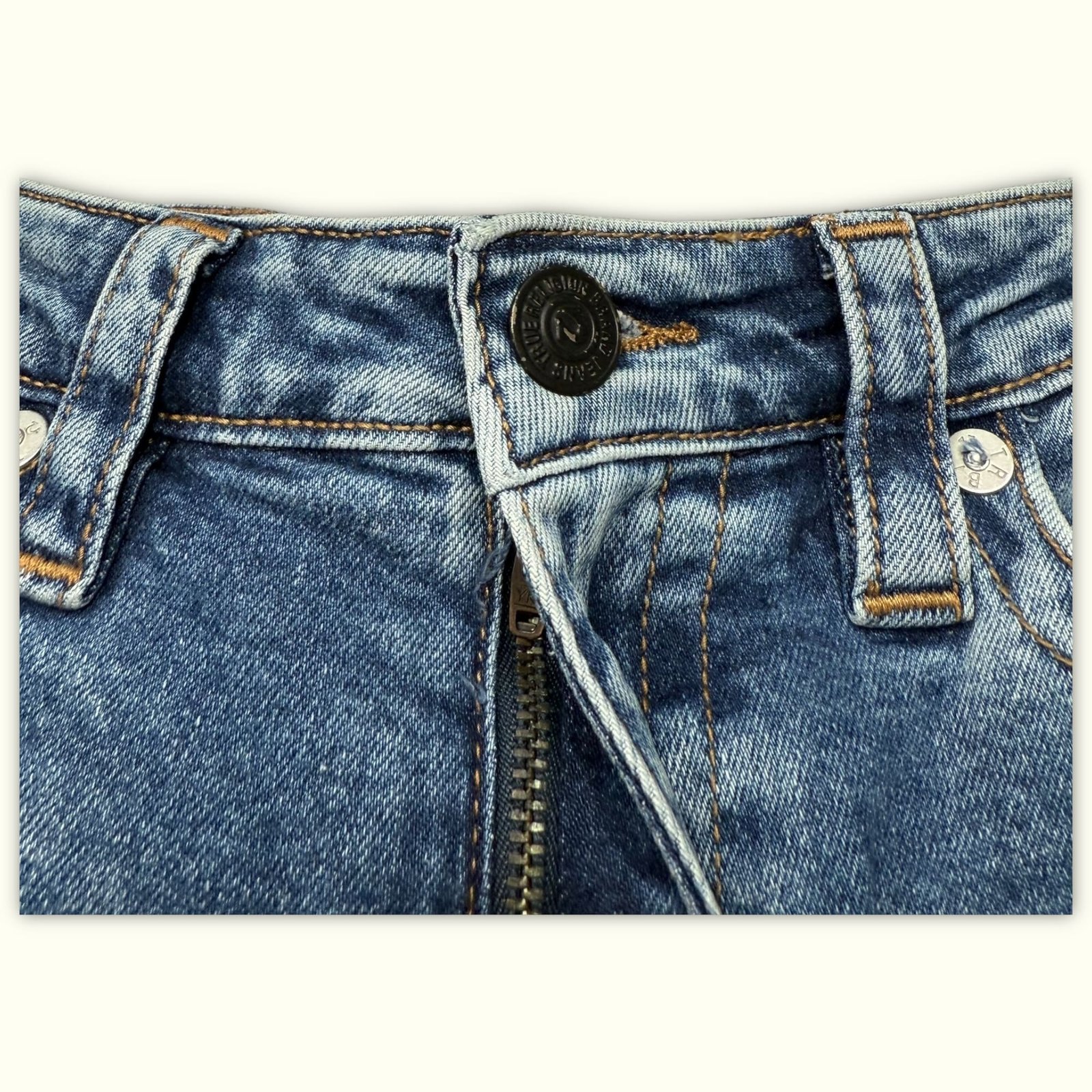 True Religion Jean Regular Femme 2010s Y2K – W24