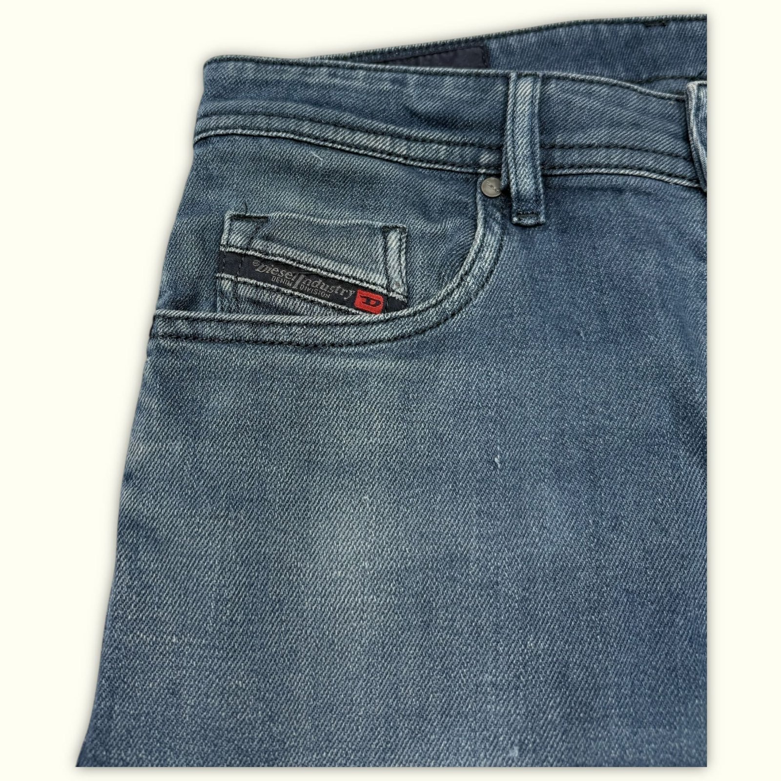 Diesel Vaqueros Slim Hombre Moderno – W31