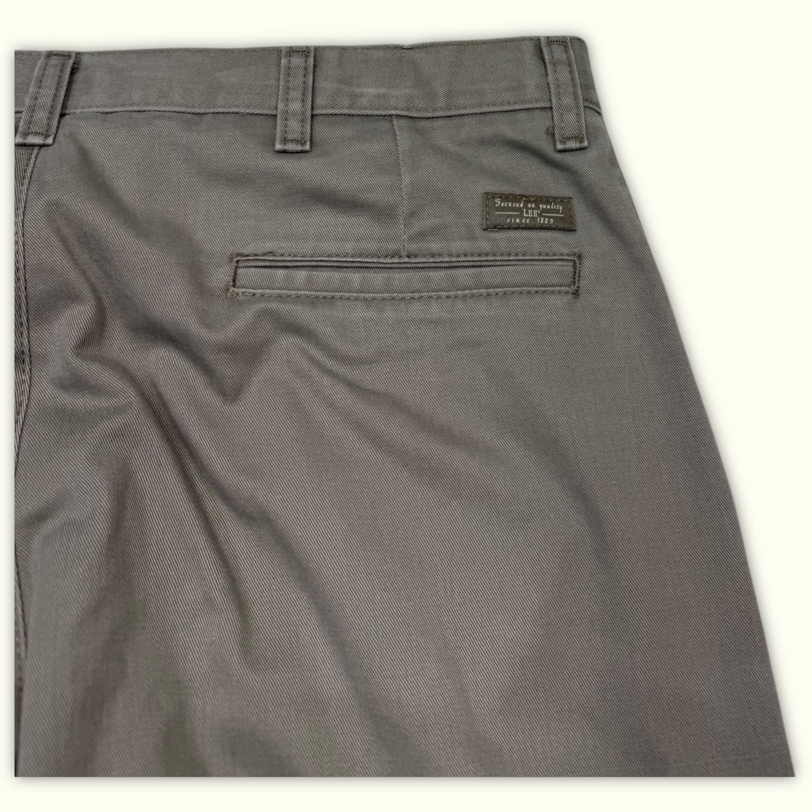 Lee Chinosy Regular Mężczyźni Khaki coded – W34