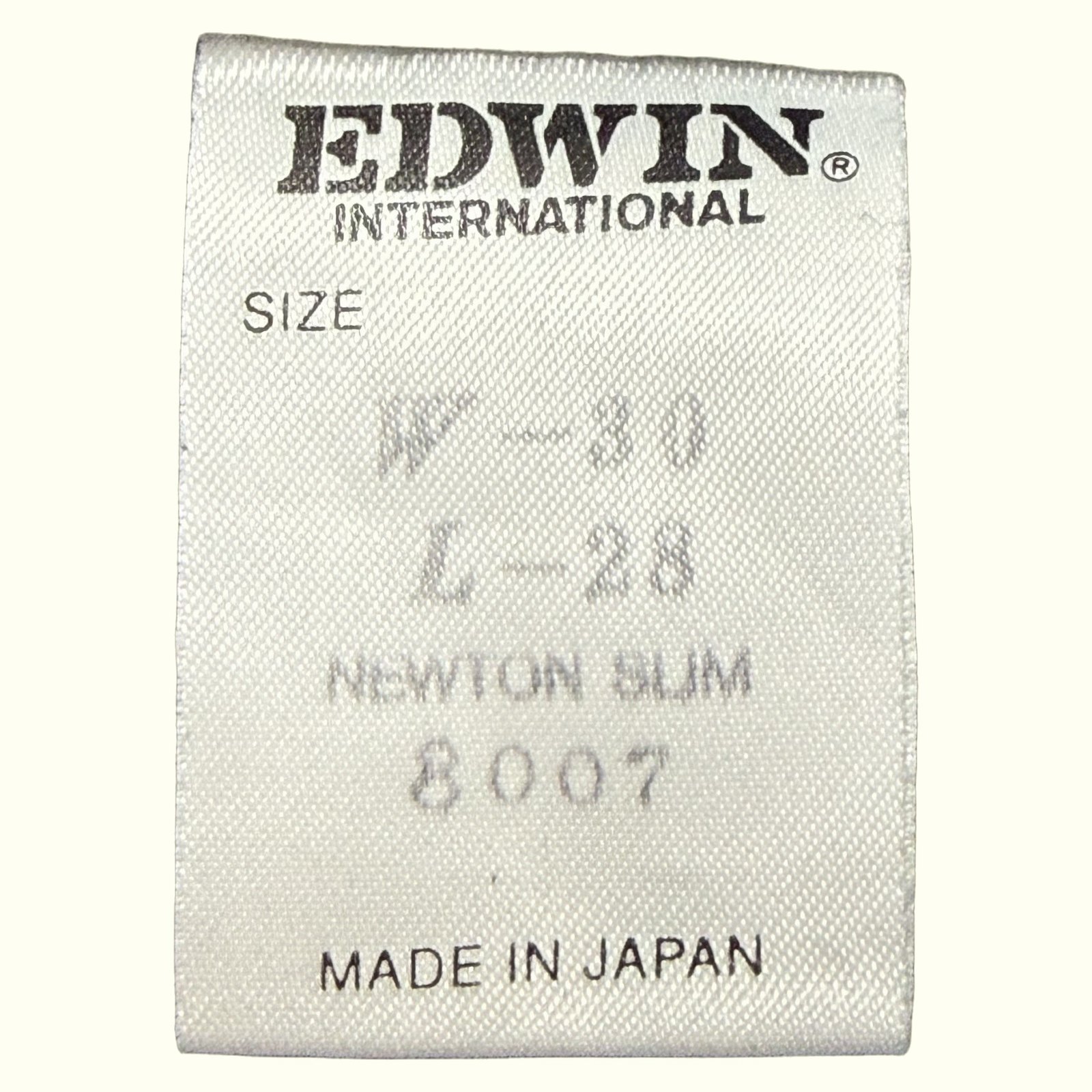Edwin NEWTON SLIM 8007 Jean Relaxed Homme 1990s Streetwear japonais – W30